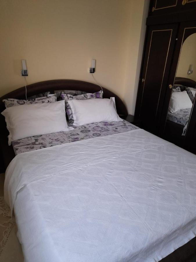 קוסטינסטי Nasty Apartament מראה חיצוני תמונה